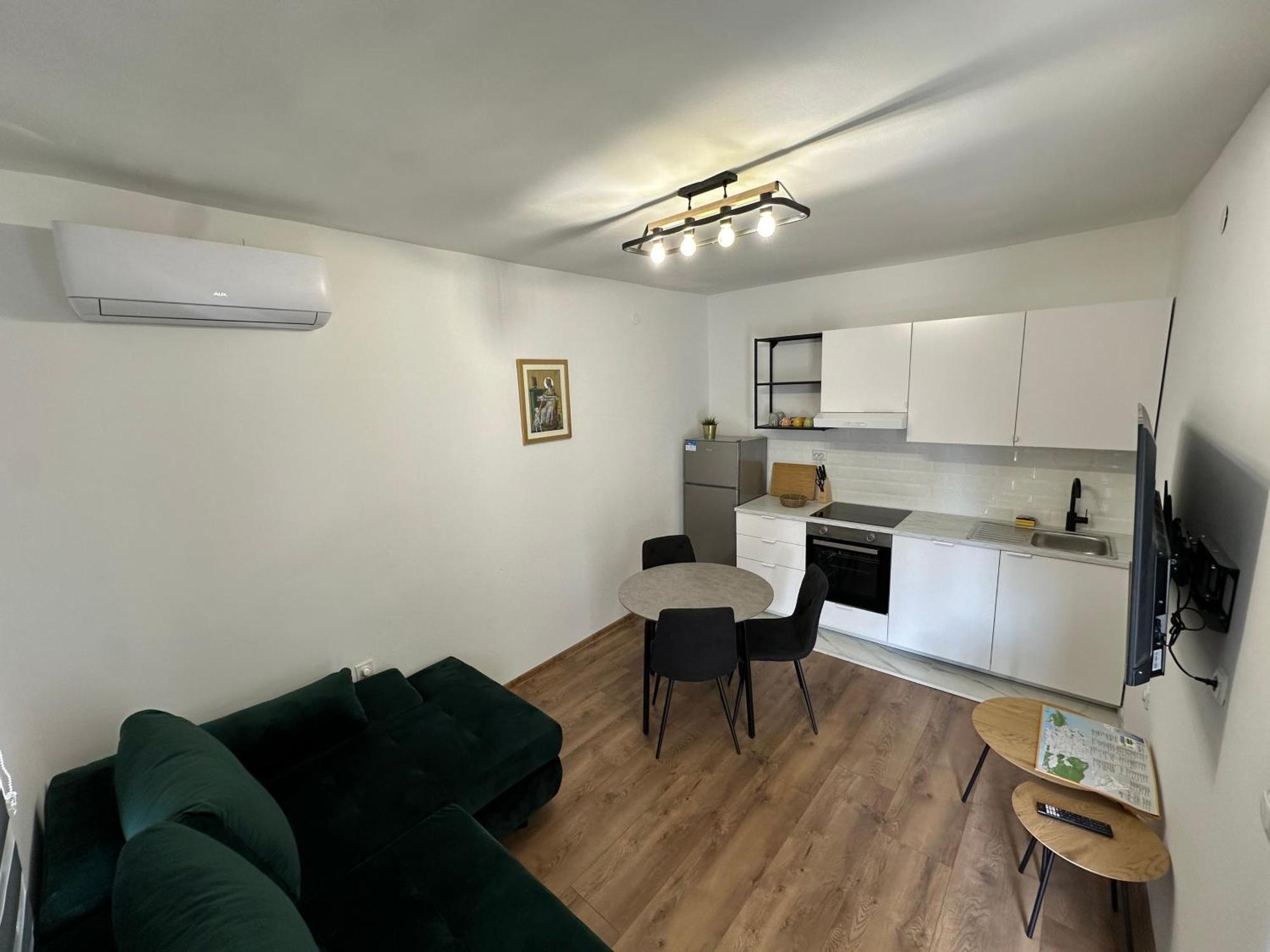 Ronia Apartment *